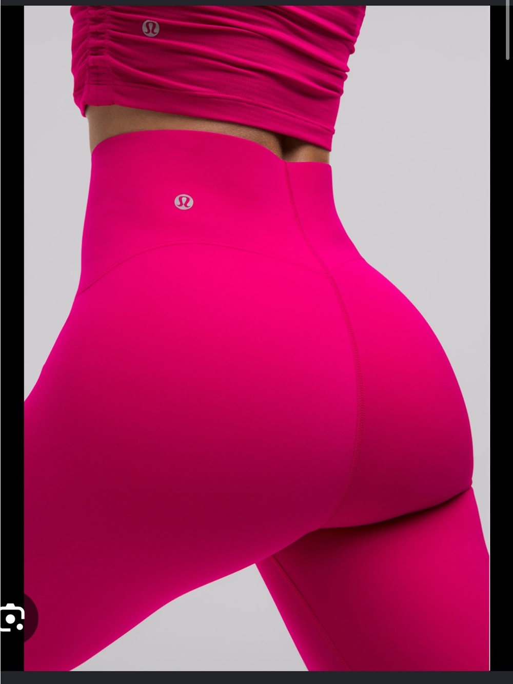 NWT Lululemon Glow up High-Rise Hot Pink Leggings 
Size 10 Raspberry